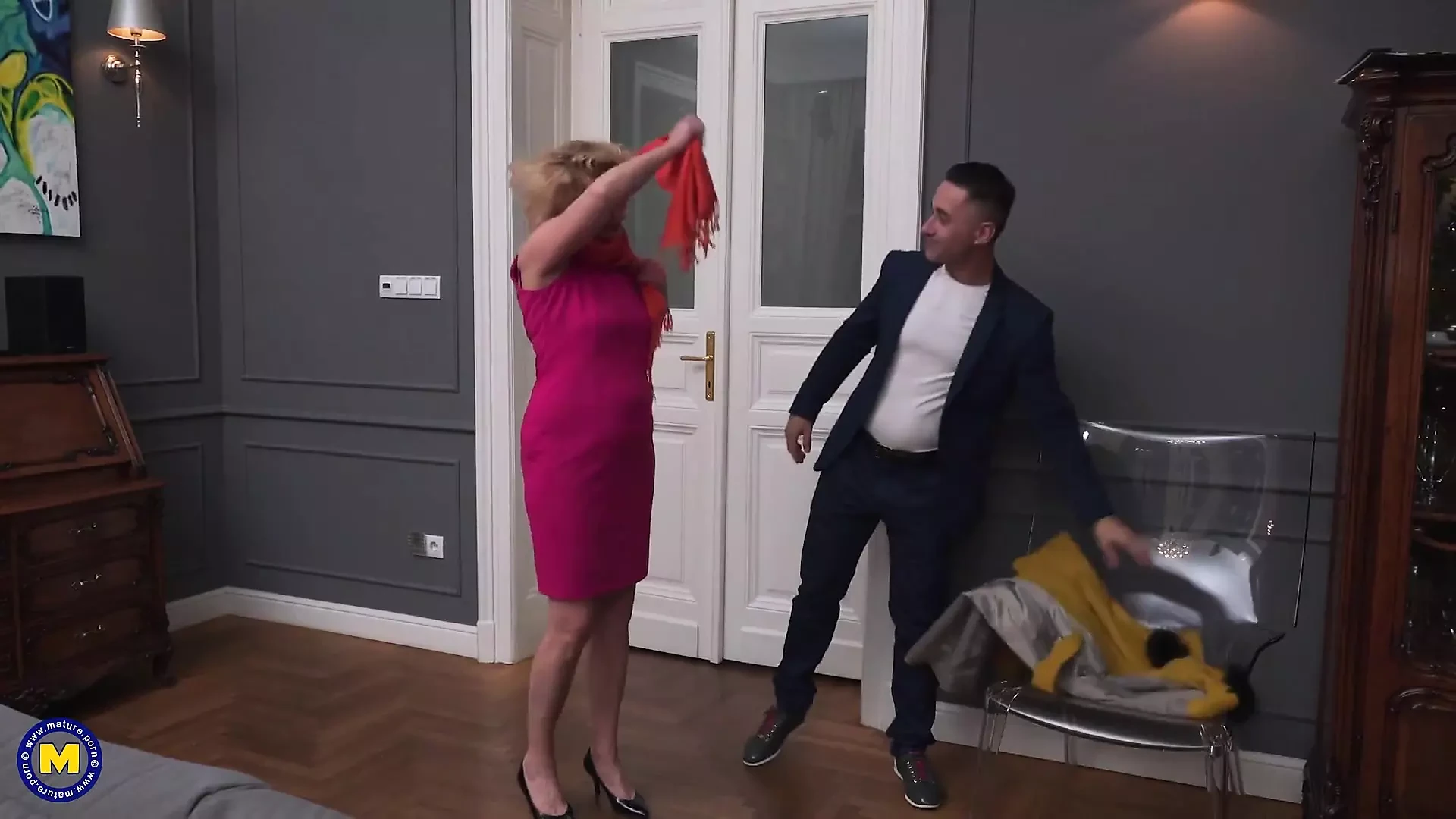 Mature squirting plus anal creampie.